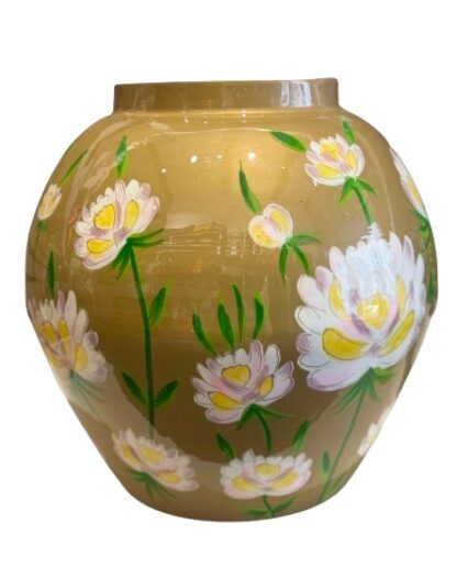 Vaas Enamal gold with white flowers