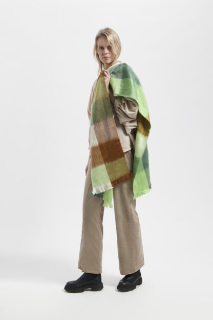 Alpaca Loca blocked scarf camel emerald limestone - Afbeelding 2