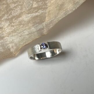 SierGoed.com ring stijlvol small tanzaniet